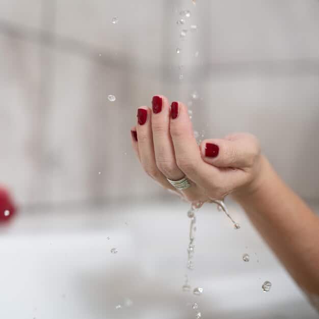 Water Conservation: Reduce Household Water by 25% Effortlessly